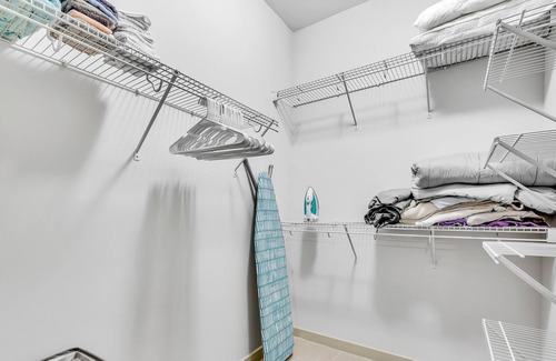 Northlake Apartment | Luxe Suite Life ATL 💎 Entire Apt w/Free Pkng!