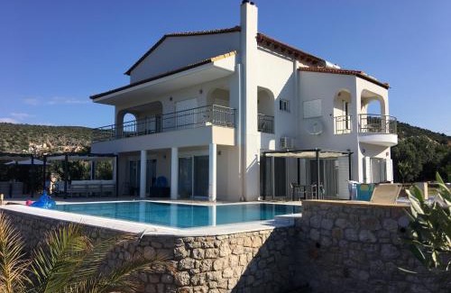 Kandia Villa | Luxe Villa Livadia, 10 personen
