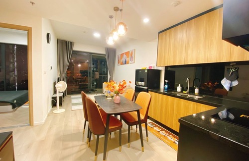 District 9 Apartment | LuxeNestVN! spacious apartment,saltwater pool, a fitness center, Vinwonder.