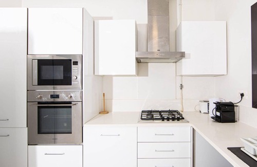 Sidi Daoud Apartment | Luxueux Apt avec Jardin et garage privés @ Marsa