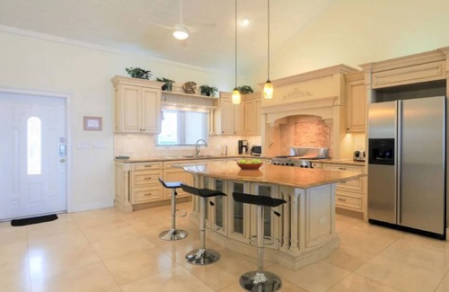 Bodden Town House | Luxurious 2 Bdr Beachfront Villa - Coral Beach House - Excellent Cayman value!