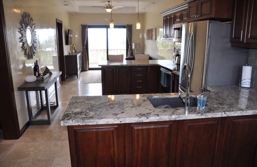 Lighthouse Estates Condo | Luxurious 2 Bed/2 Bath Condo In West Bay at - Wahoo's Roatan at The Meridian