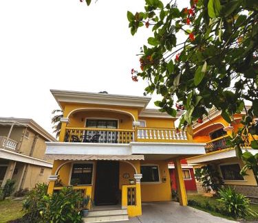 Varca Villa | Luxurious 3-bedroom bungalow by the beach