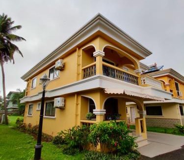 Varca Villa | Luxurious 3-bedroom bungalow by the beach