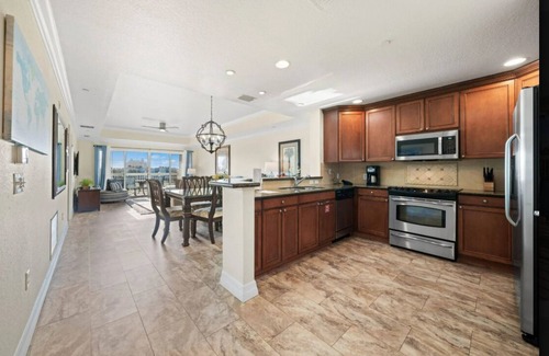 Reunion Condo | Luxurious 3-bedroom Oasis Neighboring Disney