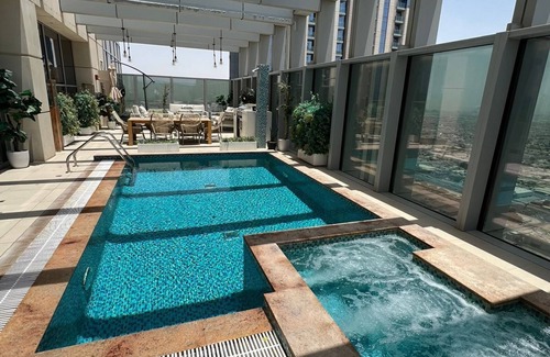 Sheikh Zayed Road Apartment | Luxurious 4-Bedroom Penthouse in Meera Tower with Spectacular Views of Dubai