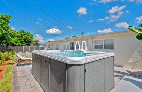 Miramar House | Luxurious 5 bedrooms Jacuzzipool