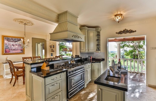 Willemstad Villa | Luxurious 5000sq Villa: Private Pool, Amazing Views, Secured resort & Gameroom