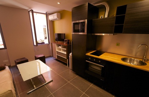 La Real Apartment | Luxurious apartment-studiotout comfort in the historic center of Perpignan
