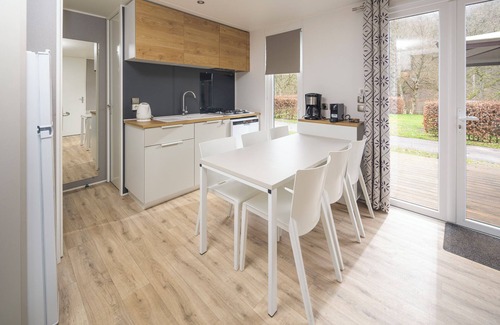 Luxembourg Ardennes House | Luxurious Bourscheid mobile home, Resort Walsdorf, 7 guests, terrace views. Ideal for nature and peace.