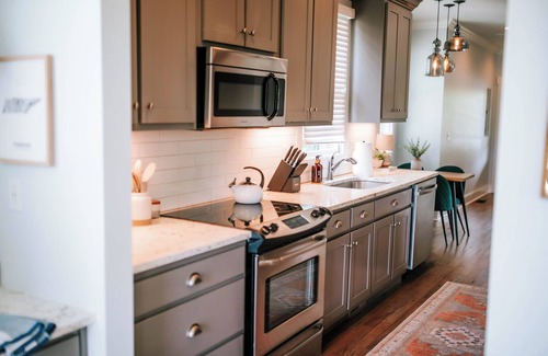 Jasper Cabin | Luxurious Cabin in Jasper Highlands - Blackberry