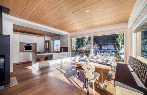 San Pancrazio Ski Chalet | Luxurious Chalet "De Ultimis" with Large Garden and Mountain Views