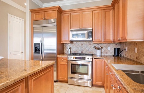 Lake Las Vegas Condo | Luxurious condo in beautiful Lake Las Vegas - Golfing, Hiking, Swimming nearby!