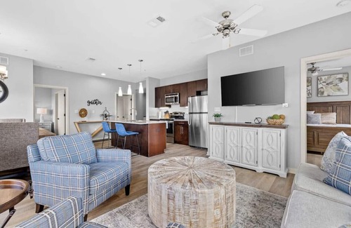 Rolling Mill Hill Condo | Luxurious Downton High Floor 2 br 2 bth Condo-#54