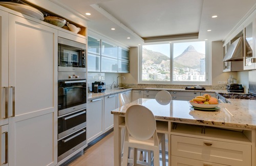 Mouille Point Apartment | Luxurious Exclusive 4 Bedroom Penthouse Cape Town