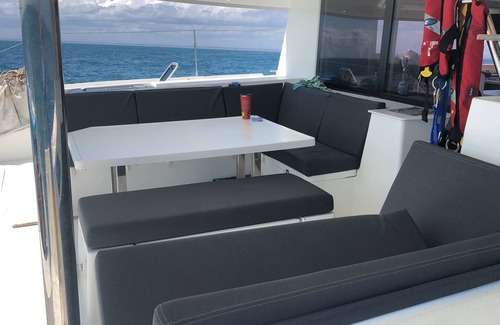 Lubbers Quarters Cay Boat Rental | Luxurious Foutaine Pajot Saba 50 Catamaran. Six cabin, six bathroom layout.