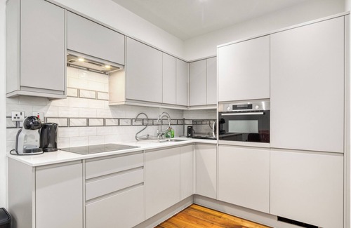 Southfields House | Luxurious Getaway 3BR 3BA House