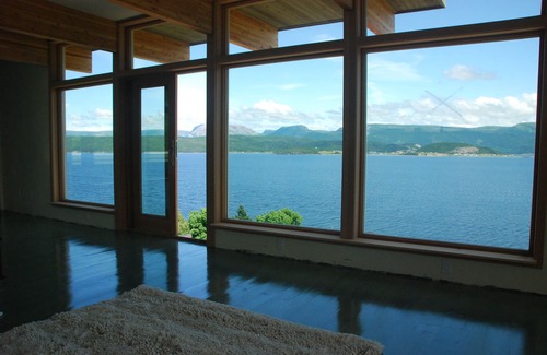 Woody Point House | Luxurious Gros Morne Home Woody Point, close to Tablelands and Green Gardens.n