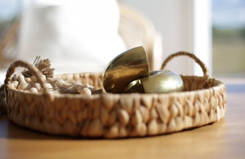 The Honeysuckles House | Luxurious Lake House by the Beach