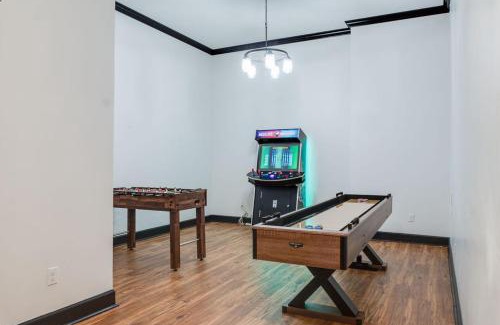 Appling Villa | Luxurious Lake Front Estate, Sleeps 20, Game Room and Pet Friendly