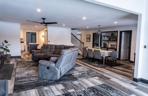 Limington House | Luxurious Lakeside Retreat on Pequawket Lake