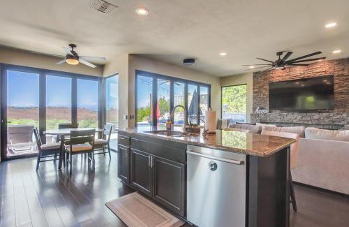Rancho Bernardo House | Luxurious Lakeview Retreat at Lake Hodges, RB