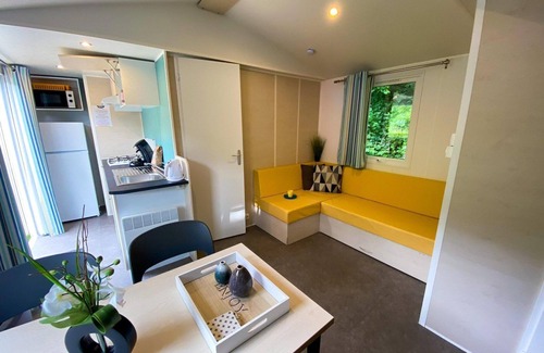 Luxembourg Ardennes House | Luxurious mobile home at Resort Walsdorf, Luxembourg, for 7 guests. Ideal for nature and culture lovers.