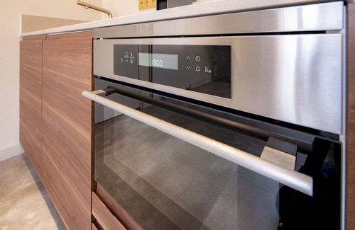 Schiedam Apartment | Luxurious Penthouse 7-Minutes Rotterdam CS Room 3