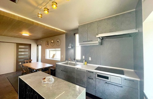 Suruga Ward House | Luxurious private villa 10 minutes from Shizuoka on the Tomei Expressway with views of Mt.