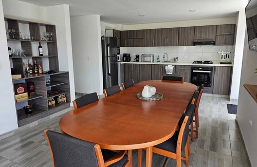 Pinchote House | Luxurious San Gil Spacious 4-bedroom country house, private swimming pool, WiFi