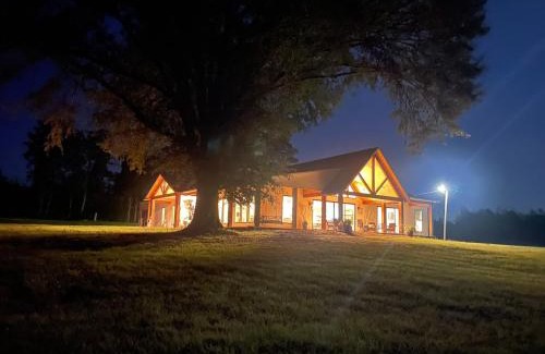 Lincoln Parish Villa | Luxurious, Spacious Blue Heron - 5 Bedrooms - Ruston LA