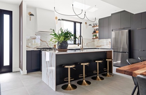 Rossmore House | Luxurious Waterfront Home in PEC