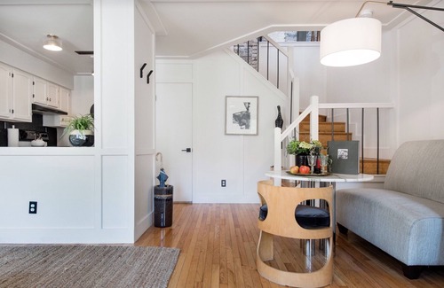 Old Town Alexandria House | Luxuriously Restored Loft in Old Town Alexandria