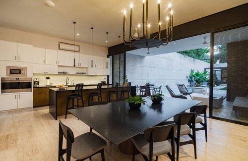 Centro House | Luxurius 4 bedroom Casa Nymeria in the heart of Mejorada