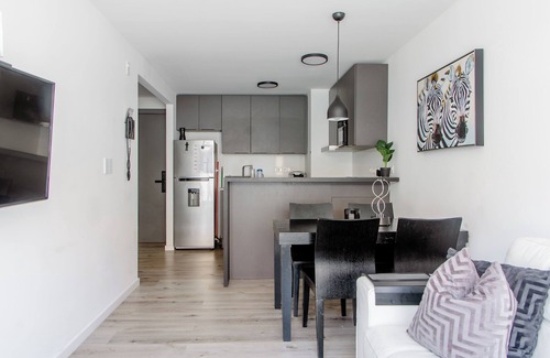 Pocitos Apartment | Luxury 1-bedroom apartment near WTC Montevideo with infinit pool