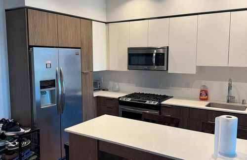 North Los Altos Apartment | Luxury 1-bedroom apartment in San Jose Downtown with Great View, Gym, Pool, WiFi