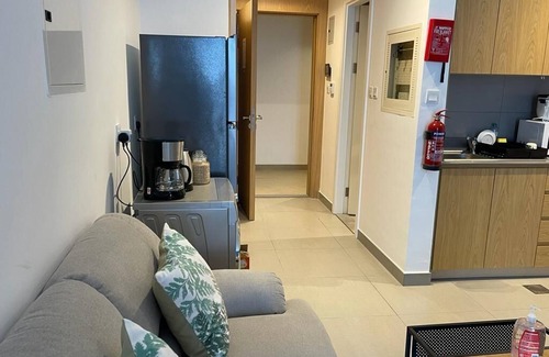 Sharjah House | Luxury 1 BR Studio in Sharjah Dubai - 15 mins from airport