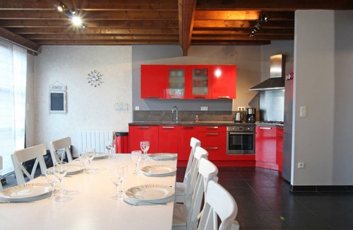Moyon-Villages Cottage | Luxury 18th-Century Barn: Private Spa, Organic Farm, Family-Friendly, Near Major Tourist Sites