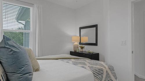 Alphabet Historic District Apartment | Luxury 1BEDROOM 1BATH SLABTOWN-PEARL