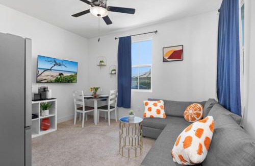 Downtown Apartment | Luxury 1BR Suite Bakersfield California