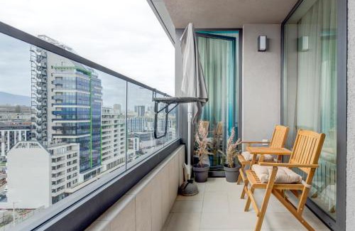 Iskar Apartment | Luxury 2 BDRM Getaway and Free Parking