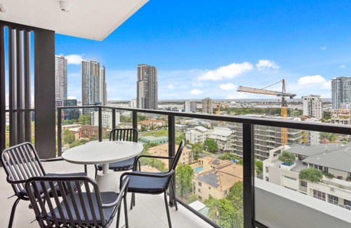 Southport Apartment | Luxury 2-Bedroom Apartment - Tryp Hotel