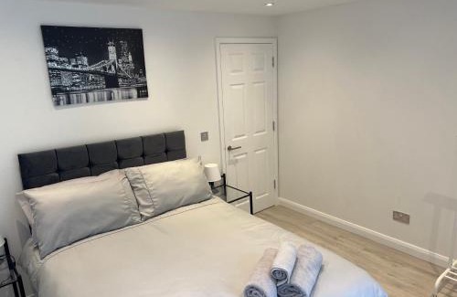 Middle Park and Sutcliffe Apartment | Luxury 2 bedroom apartment near the O2 and Canary Wharf