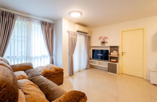 Chang Phueak Apartment | Luxury 2 bedroom Condo Old city 168