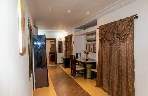 Nungua House | Luxury 2 Bedroom House @ Tema Community 3