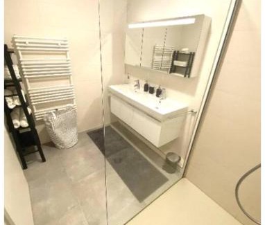 Neudorf-Weimershof Apartment | Luxury 2 bedrooms family flat in center w. Parking