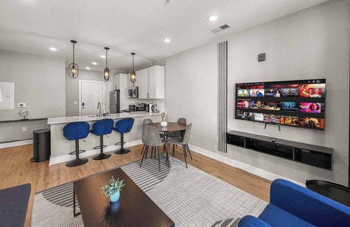Northern Liberties Apartment | Luxury 2BD | 4 Beds | Northern Liberties