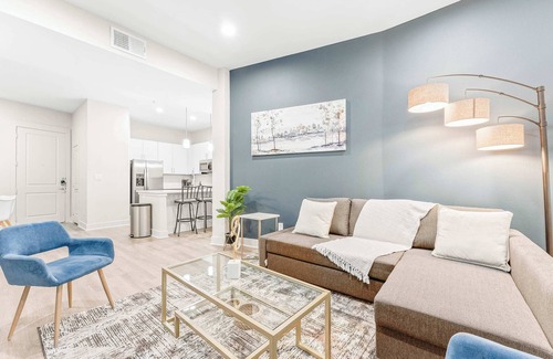 Deep Ellum Apartment | Luxury 2BD | DT Deep Ellum | 4 Beds | Free Parking