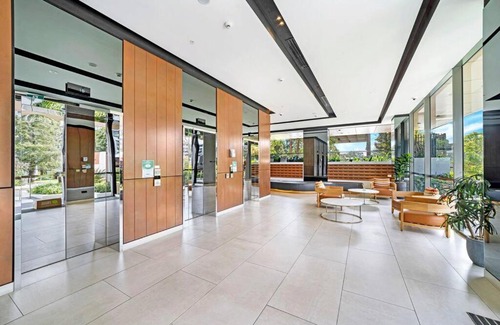 Macquarie Park Apartment | Luxury 2Beds Apt with stunning View (Parking, Gym)