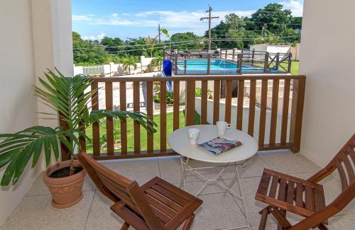 IronShore Estates House | Luxury 2BR Home facing Beach w/Pool Montego Bay #4